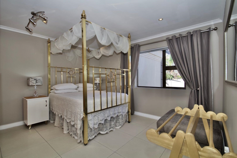 4 Bedroom Property for Sale in West Beach Western Cape